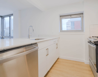 400 West 37th St - Photo Thumbnail 40