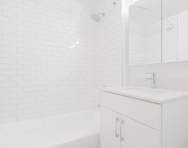 400 West 37th St - Photo Thumbnail 38
