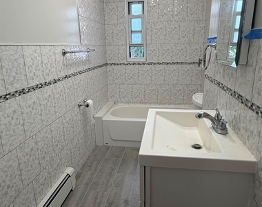 42 W Lincoln Avenue - Photo Thumbnail 12