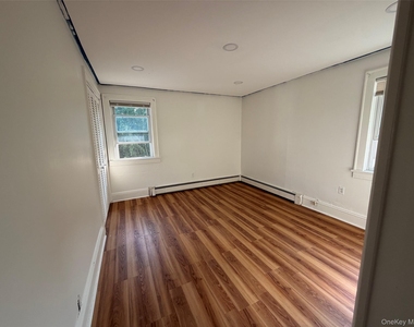 42 W Lincoln Avenue - Photo Thumbnail 10