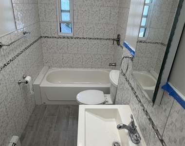 42 W Lincoln Avenue - Photo Thumbnail 13
