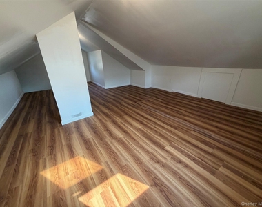42 W Lincoln Avenue - Photo Thumbnail 8