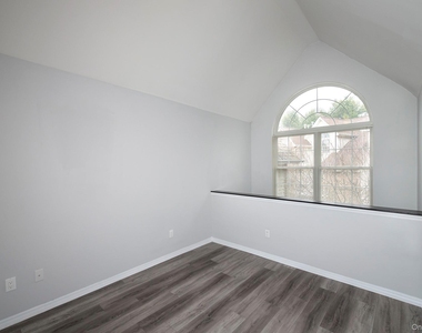 54 Pinnacle Drive - Photo Thumbnail 10
