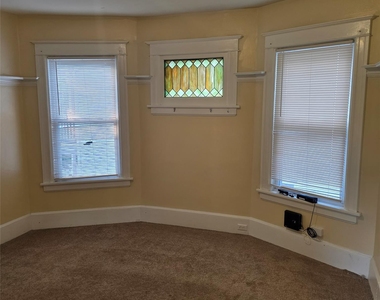 35 Manitou Avenue - Photo Thumbnail 6