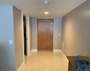 16711 Collins Avenue - Photo Thumbnail 5