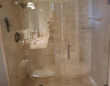 16711 Collins Avenue - Photo Thumbnail 13