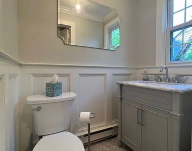 73 Abbott Drive - Photo Thumbnail 3