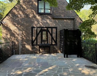 8 Valley Road Road - Photo Thumbnail 33