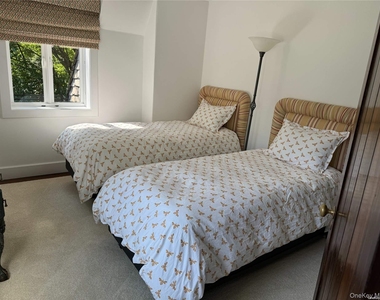 8 Valley Road Road - Photo Thumbnail 17