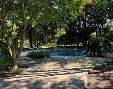 8 Valley Road Road - Photo Thumbnail 32