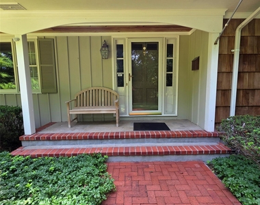 9 Cliff Road - Photo Thumbnail 2