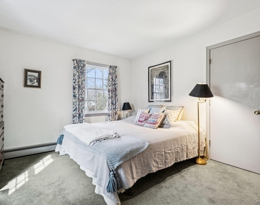 9 Cliff Road - Photo Thumbnail 21