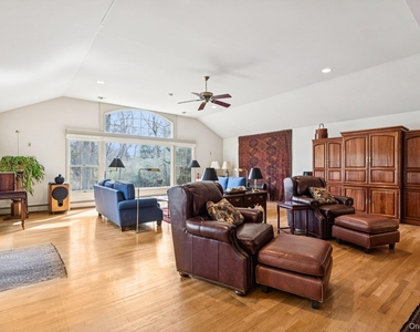 9 Cliff Road - Photo Thumbnail 30