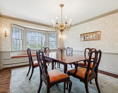9 Cliff Road - Photo Thumbnail 12