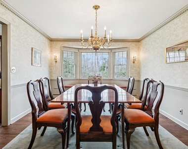 9 Cliff Road - Photo Thumbnail 14
