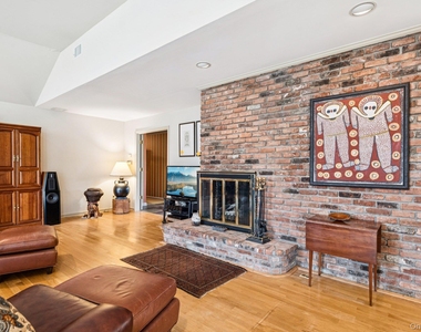 9 Cliff Road - Photo Thumbnail 33