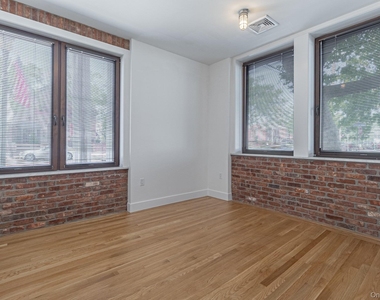 16 Willow Avenue - Photo Thumbnail 1