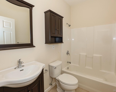 1 Grace Lane - Photo Thumbnail 13