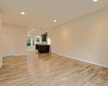1 Grace Lane - Photo Thumbnail 2