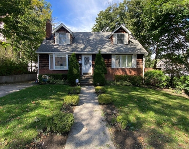 101 Elm Street - Photo Thumbnail 14