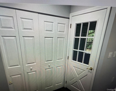 333 A Woodbridge - Photo Thumbnail 6