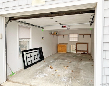 22 Washington Ave, 2nd - Photo Thumbnail 5