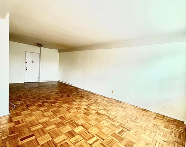 10 Lake Street - Photo Thumbnail 7