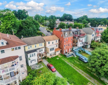 492 Liberty Street - Photo Thumbnail 5