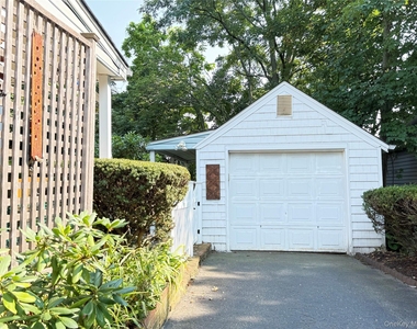 31 Jacobson Avenue - Photo Thumbnail 24