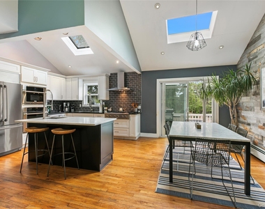 1049 Owasco Road - Photo Thumbnail 2