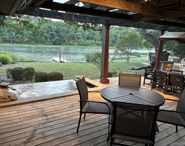479 Asharoken Avenue - Photo Thumbnail 42