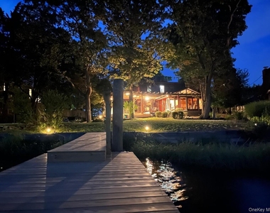 479 Asharoken Avenue - Photo Thumbnail 1