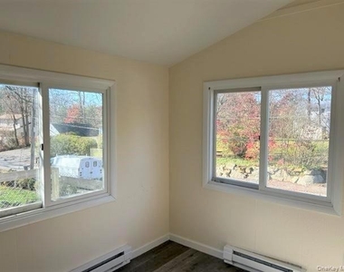 56 Geneva Drive - Photo Thumbnail 11