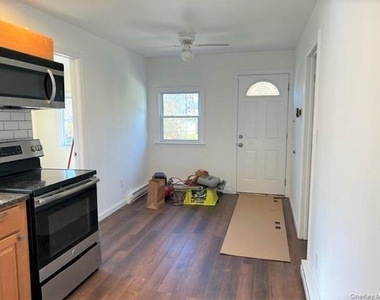 56 Geneva Drive - Photo Thumbnail 3