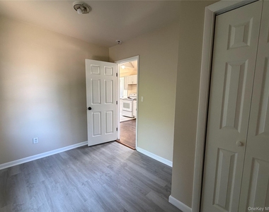 17 North Street - Photo Thumbnail 10