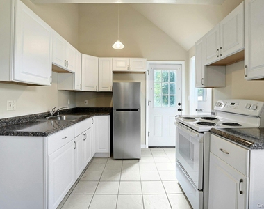 17 North Street - Photo Thumbnail 2