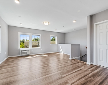108 N Kensico Avenue - Photo Thumbnail 16
