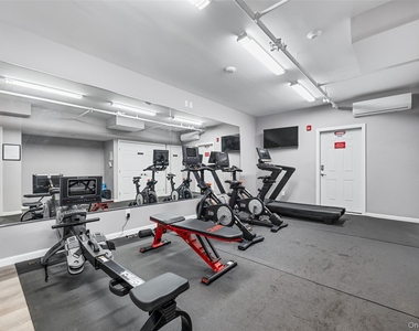 108 N Kensico Avenue - Photo Thumbnail 8