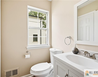55 Parsler Place - Photo Thumbnail 9