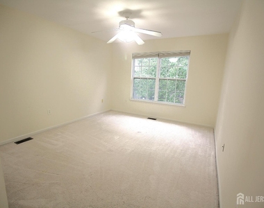 72 Truman Avenue - Photo Thumbnail 21