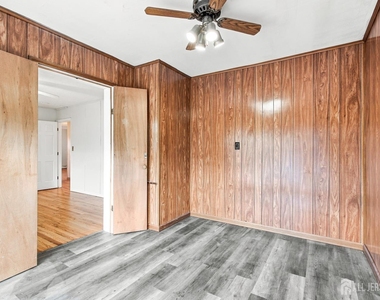 943 New Dover Road - Photo Thumbnail 12