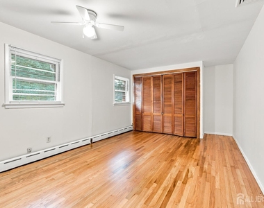 943 New Dover Road - Photo Thumbnail 14