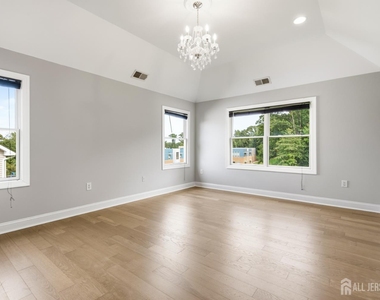 33 Melbloum Lane - Photo Thumbnail 13