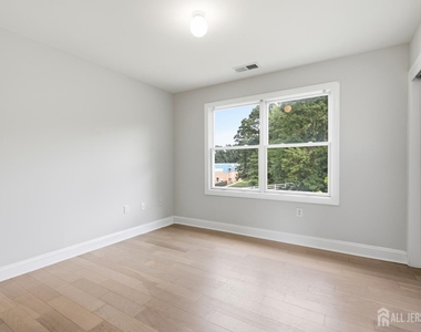 33 Melbloum Lane - Photo Thumbnail 18