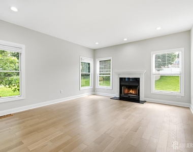 33 Melbloum Lane - Photo Thumbnail 4