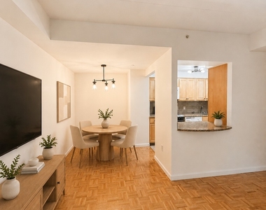 102 Bradhurst Avenue - Photo Thumbnail 3