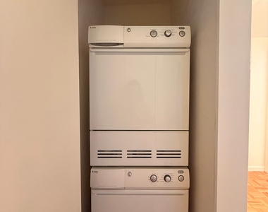 102 Bradhurst Avenue - Photo Thumbnail 4
