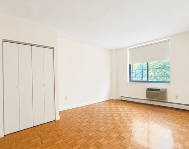 102 Bradhurst Avenue - Photo Thumbnail 6