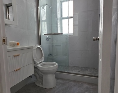 2226 63rd Street - Photo Thumbnail 10