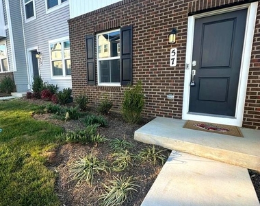 57 Brookfield Mews - Photo Thumbnail 2